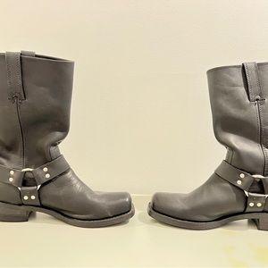 Men’s Frye harness boots.